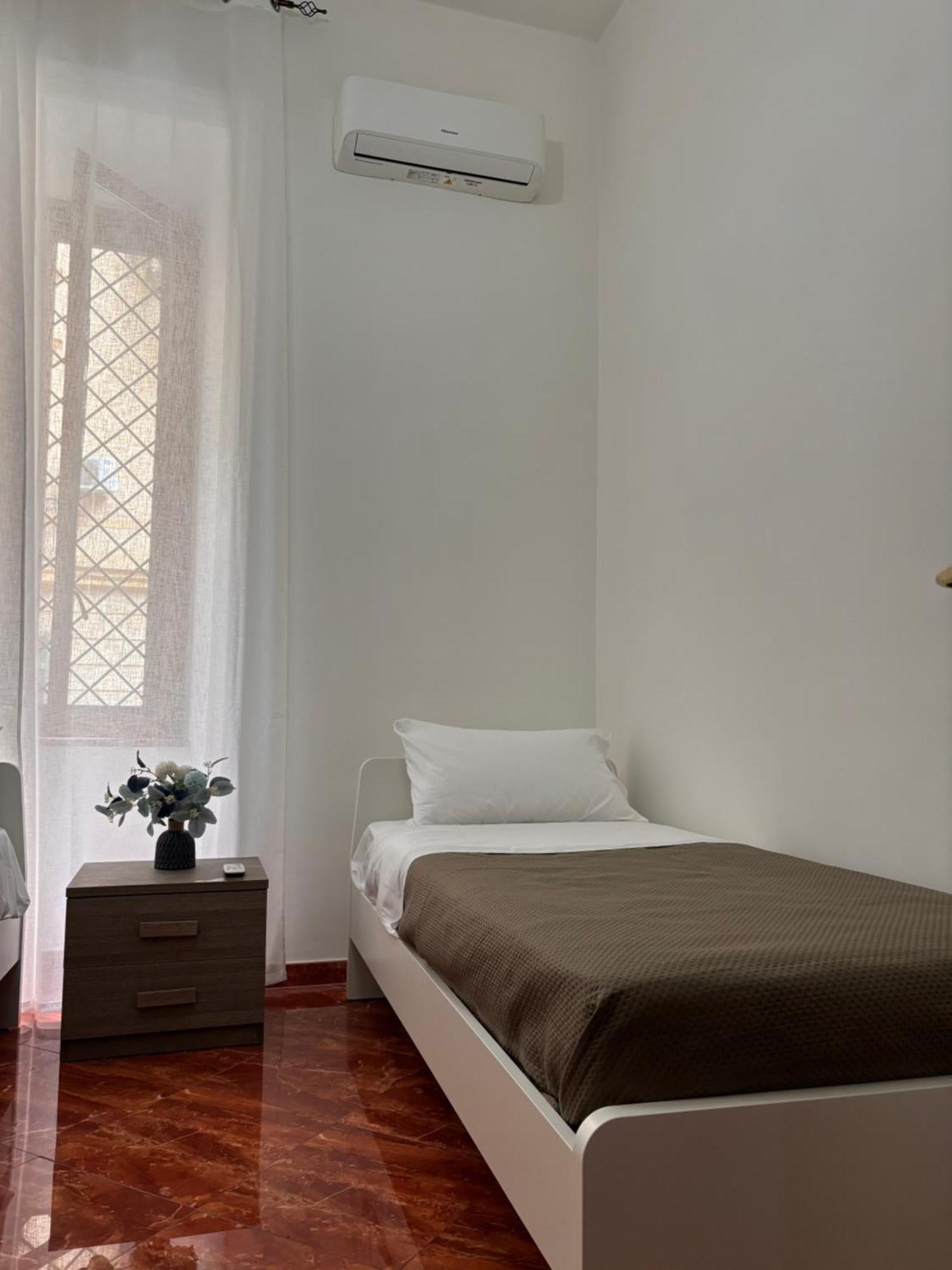 Hotel La Tela Di Elena Napoli Esterno foto