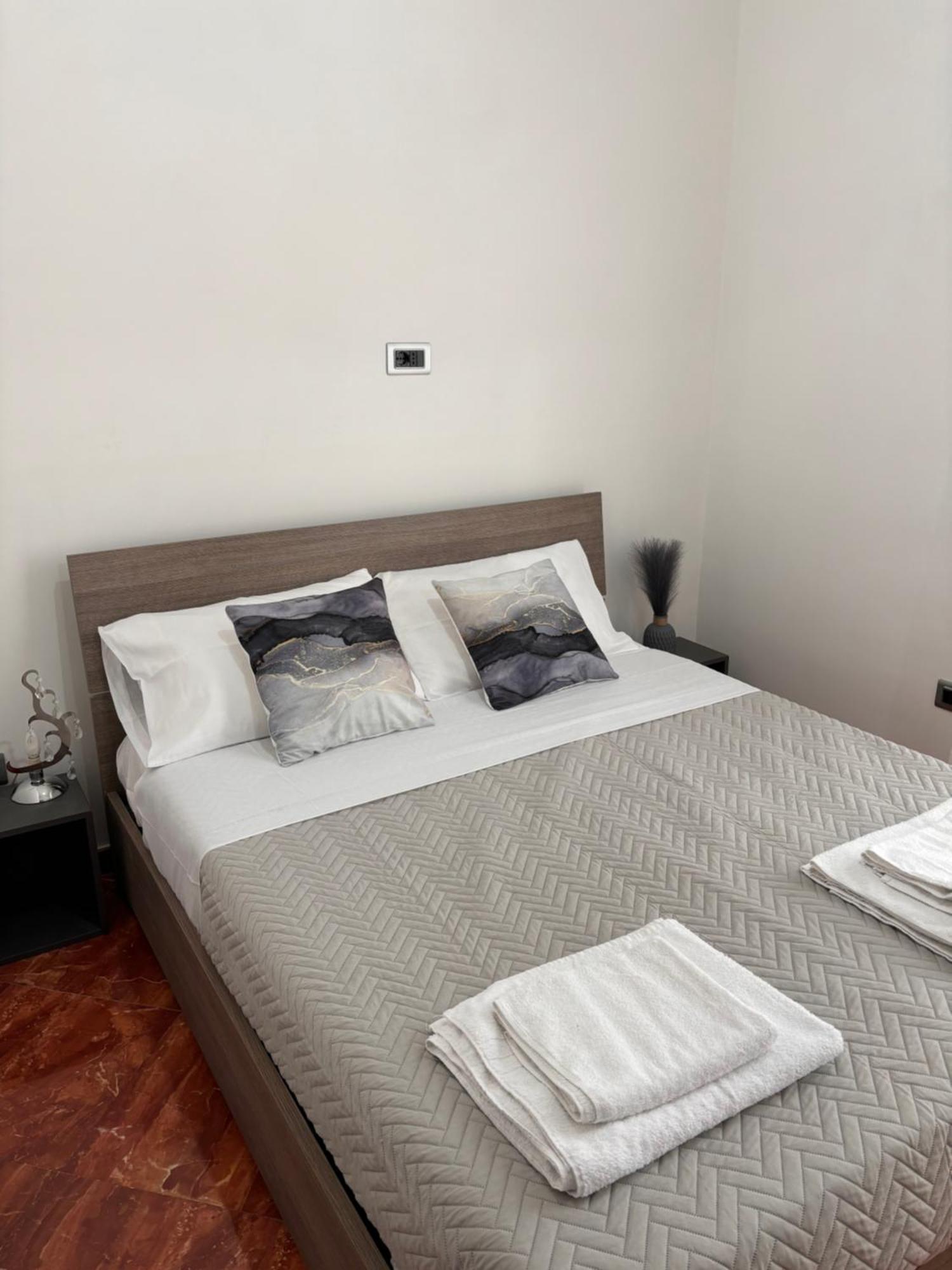 Hotel La Tela Di Elena Napoli Esterno foto