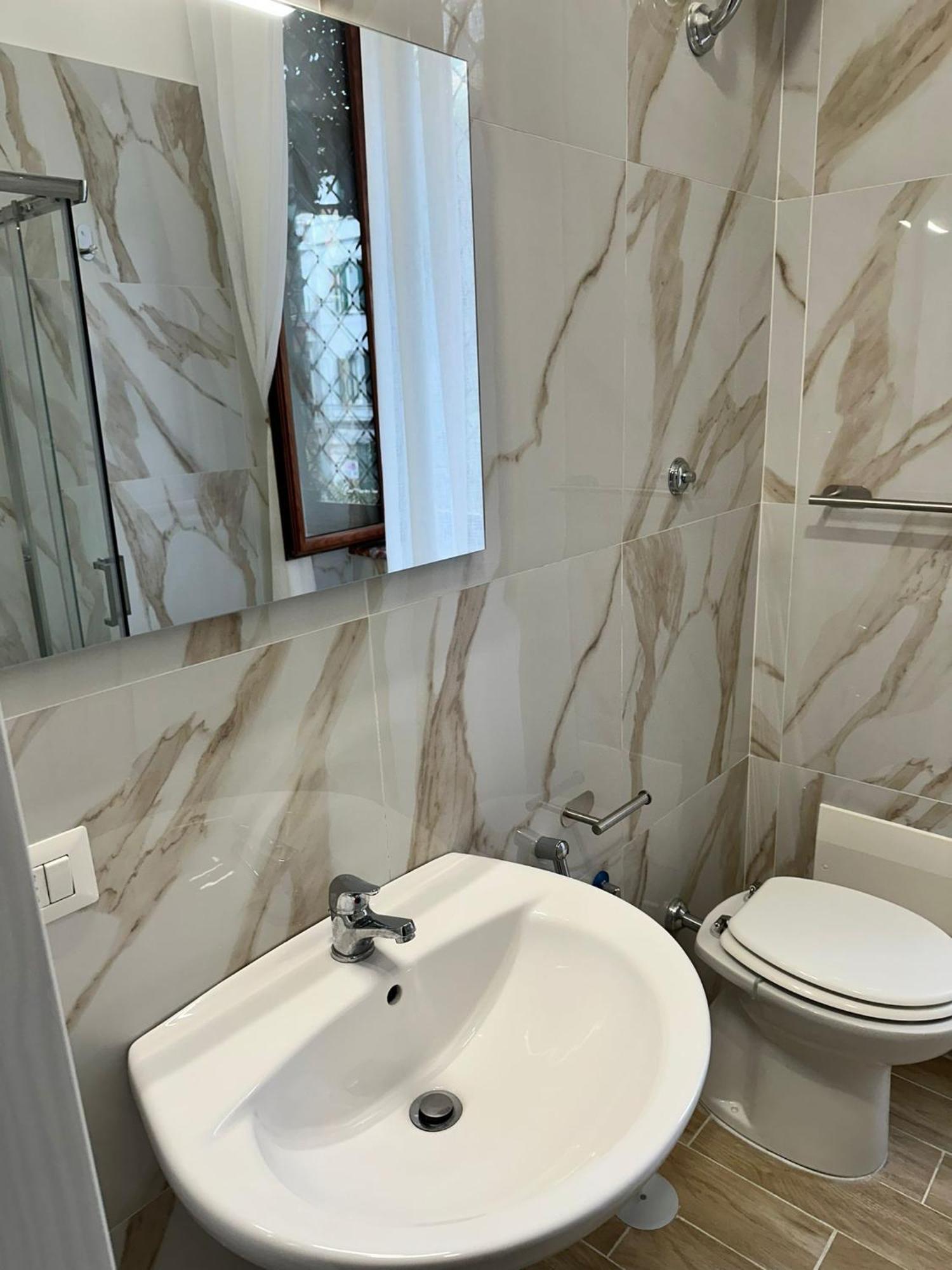 Hotel La Tela Di Elena Napoli Esterno foto